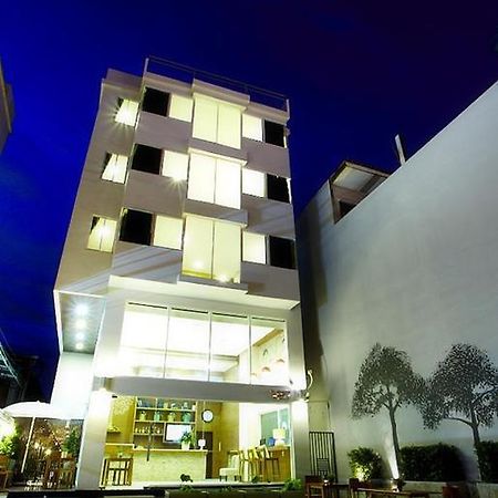 ลอฟต์ 77 Hotel กรุงเทพมหานคร ภายนอก รูปภาพ
