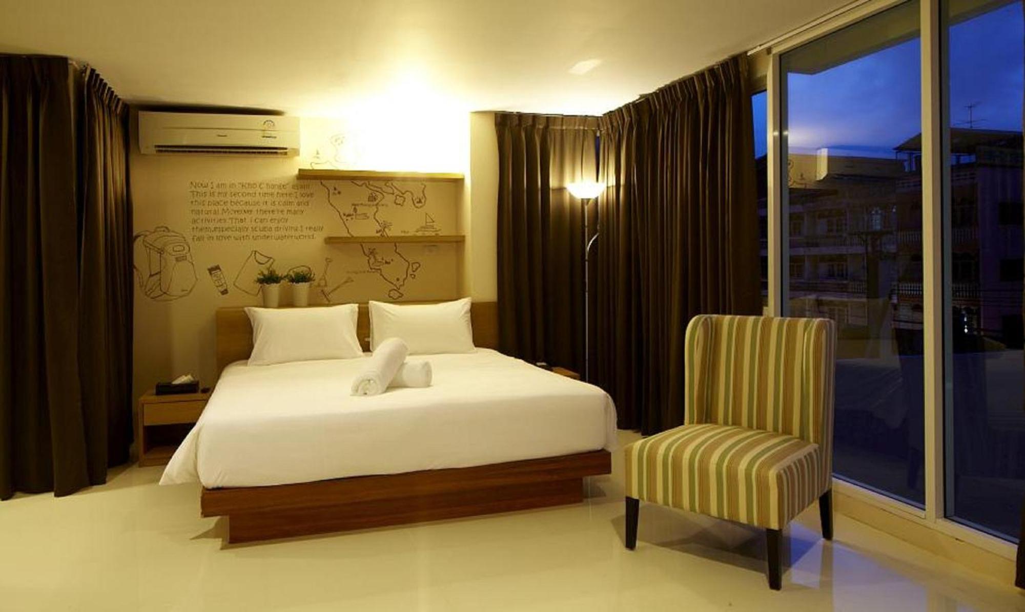 ลอฟต์ 77 Hotel กรุงเทพมหานคร ภายนอก รูปภาพ